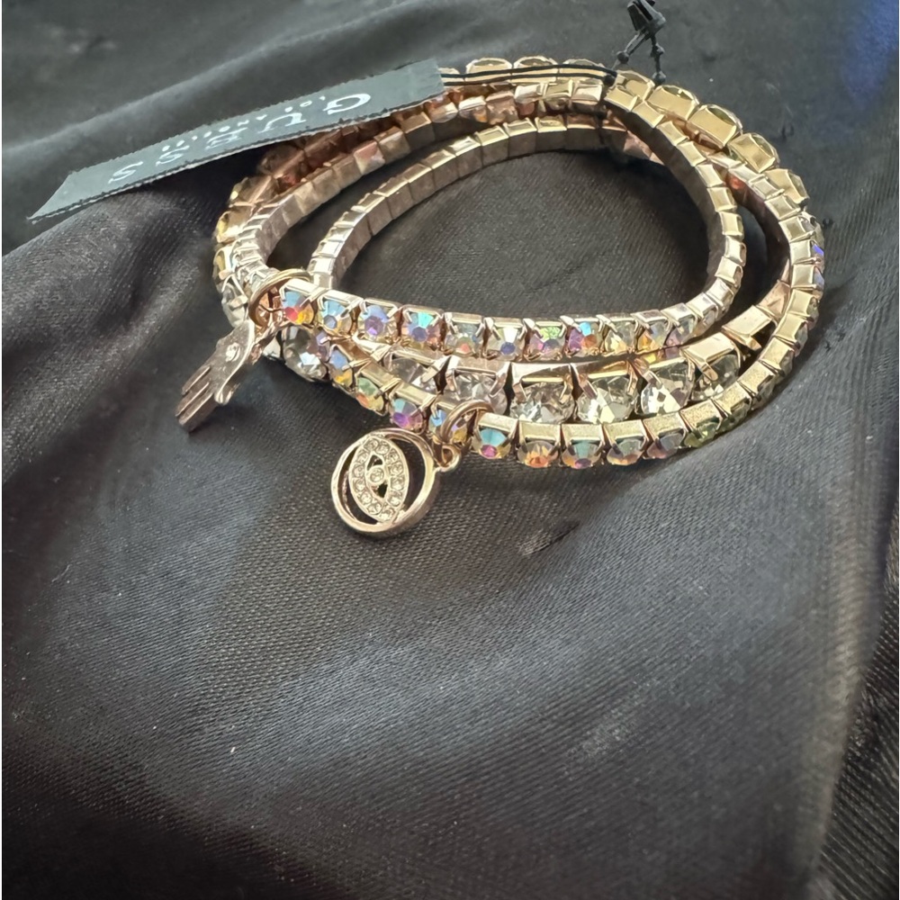 Guess Trio Rose Gold Tone Bling Stretch Bracelets w/a Hamsa & a Evil Eye Charms - Picture 2 of 6